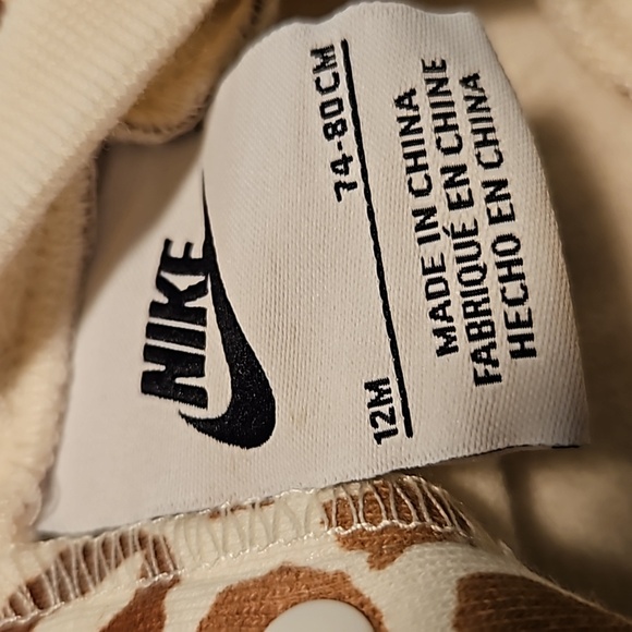 NIKE INFANT GIRLS' 2PC SET: SIZE 12M - 18M - Picture 8 of 10
